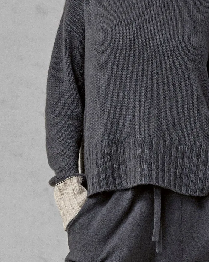 Cashmere Round Neck