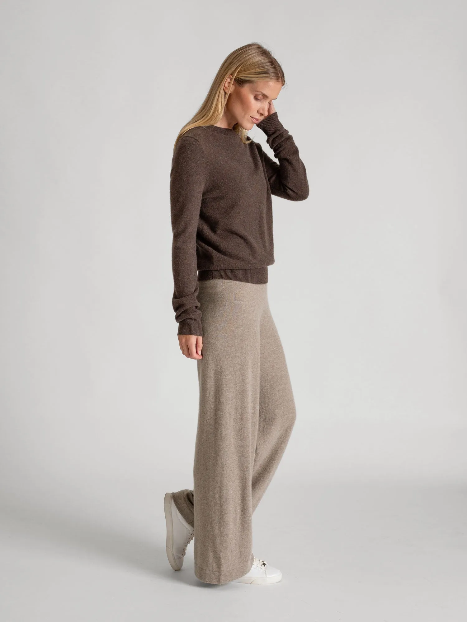 Cashmere sweater "Thora" - dark brown