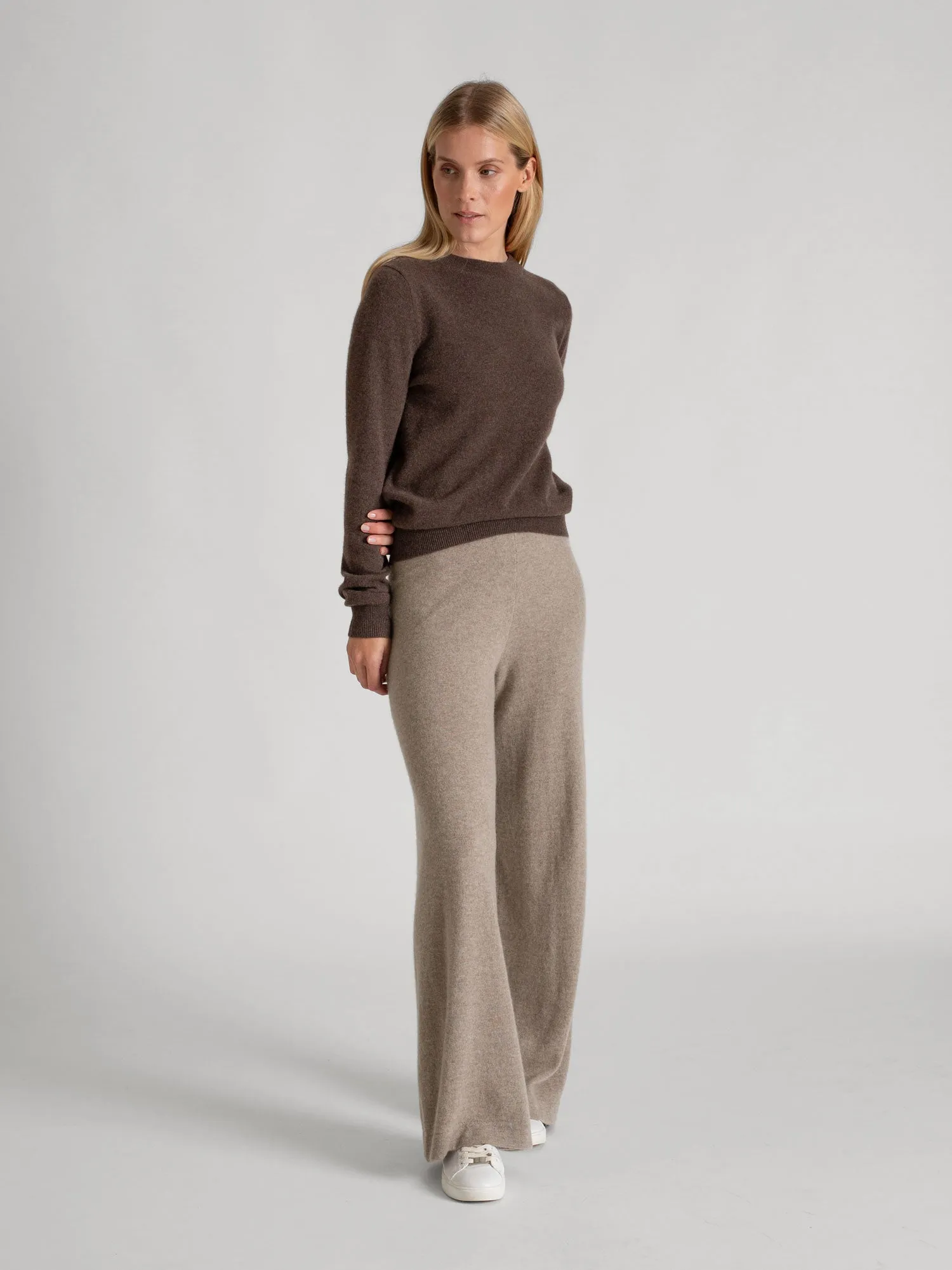 Cashmere sweater "Thora" - dark brown