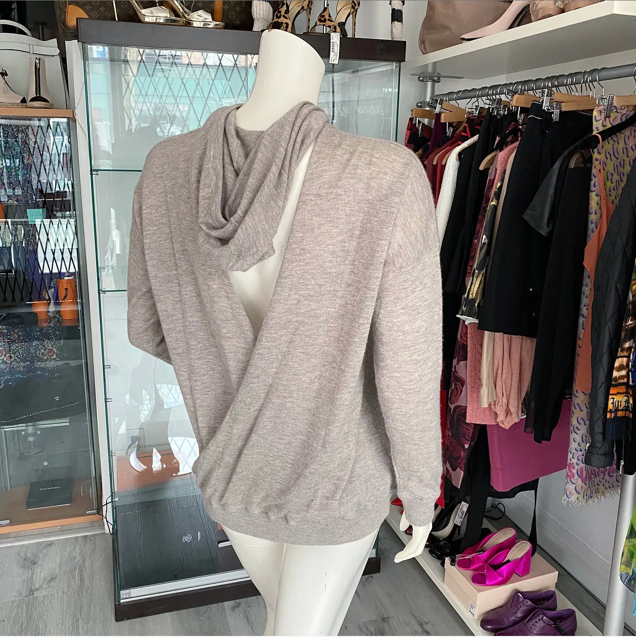 Eleventy Light Taupe Cashmere Open Back Hoodie Sweater - M