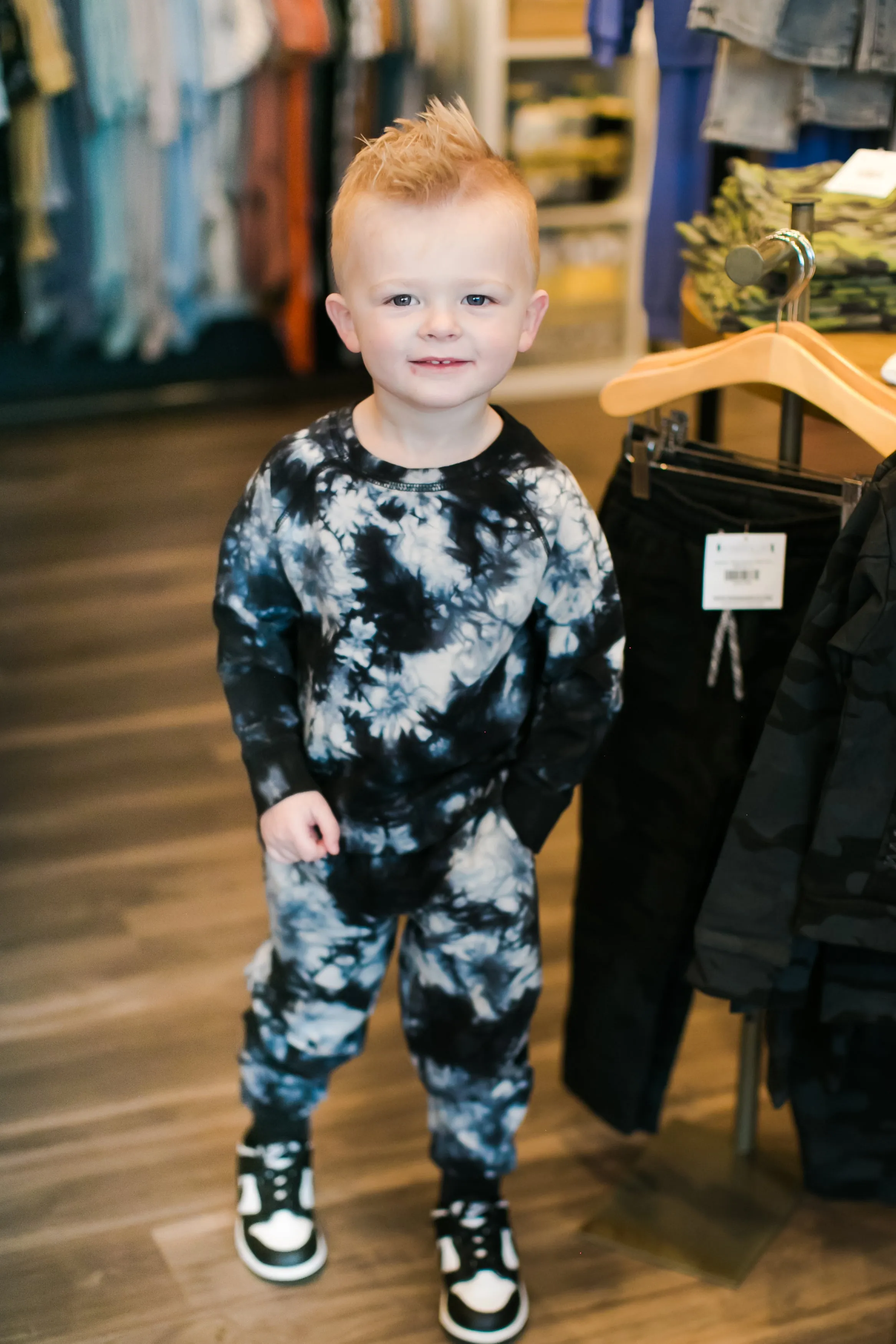 Feather 4 Arrow - Tie Dye Bonfire Pullover in Black