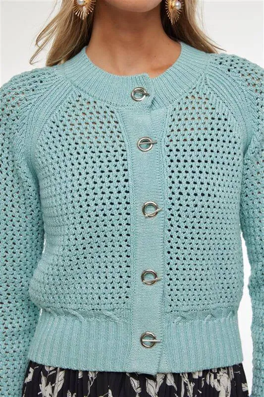 THE ESSENTIAL CHUNKY CARDIGAN